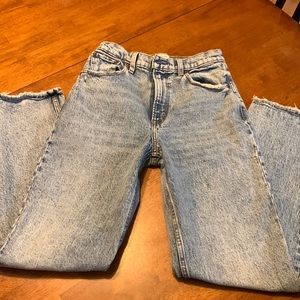 Abercrombie & Fitch The 90s Straight Ultra High Rise Jeans